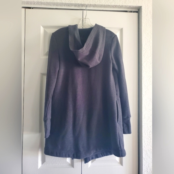 Like new! Super soft and cozy charcoal grey Athleta hooded cardigan size XXS - Picture 3 of 6